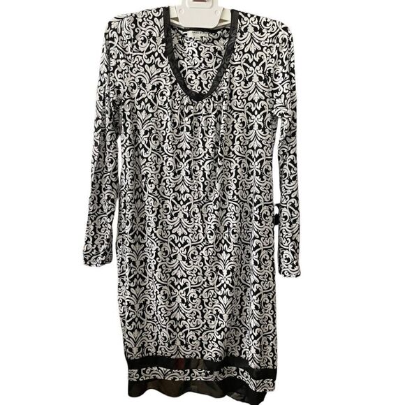 626 -LONG SLEEVE DRESS BY ANNE KLEIN - Picture 3 of 10